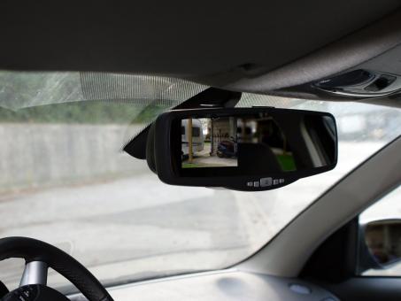 ProUser Rückfahrvideosystem mit LCD-Display im Rückspiegel 